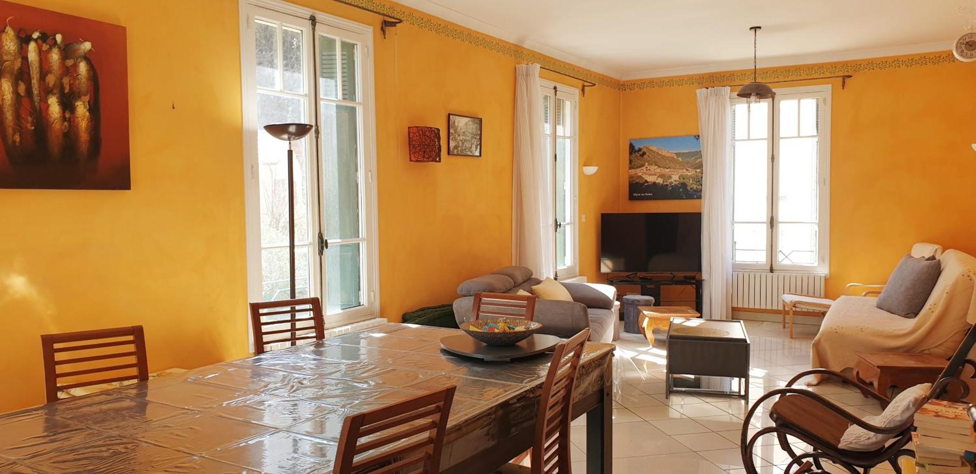 Tres Bel Appartement Avec Piscine Digne-les-Bains Luaran gambar
